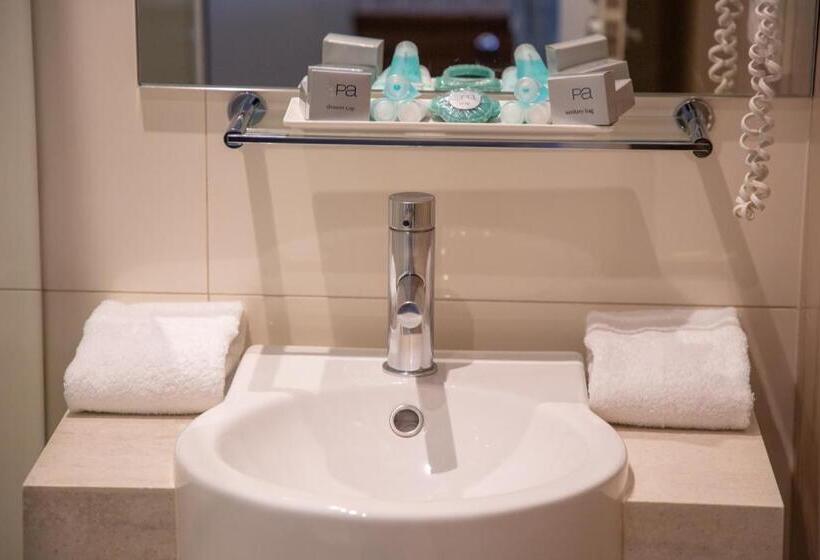 Quarto Estandar Individual, Royal Hotel Randwick