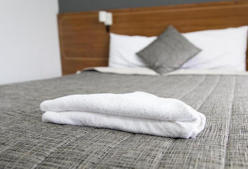 Номер Стандарт Трехместный, Garden Motor Inn