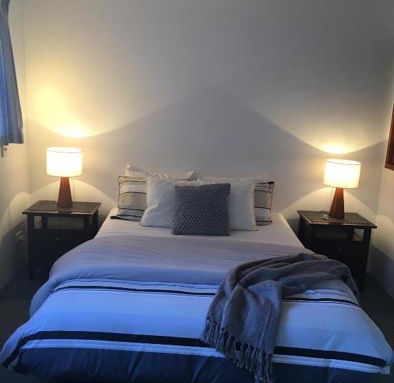 Апартаменты 1 Спальня, Chez Noosa Resort Motel