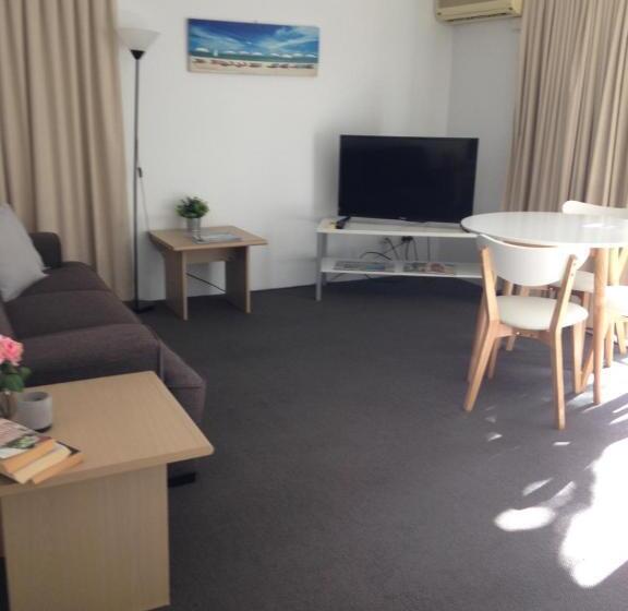 Апартаменты 1 Спальня, Chez Noosa Resort Motel