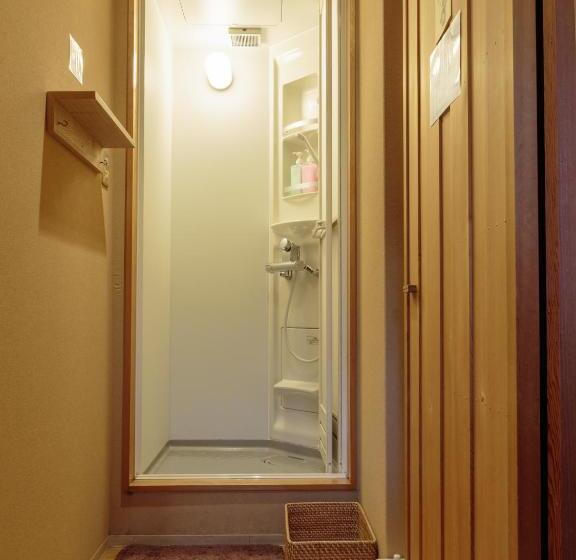 Семейный Номер Совместный Санузел, Gion Ryokan Qbeh