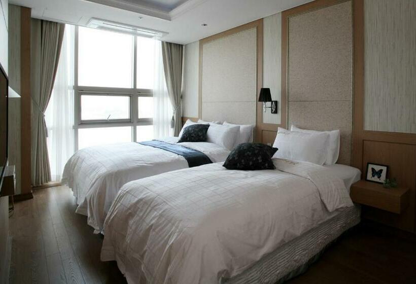 اتاق سوپریور با چشم‌انداز دریا, Benikea Hotel Yeosu