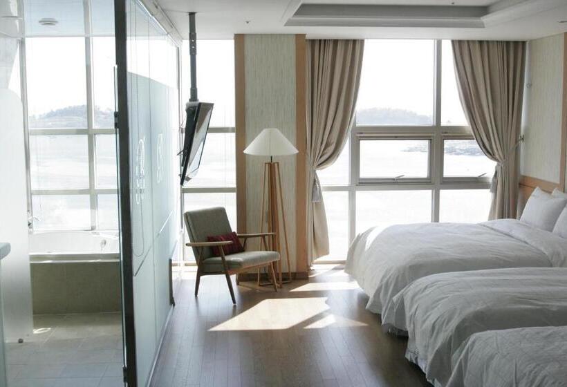 Premium Family Room, Benikea Hotel Yeosu