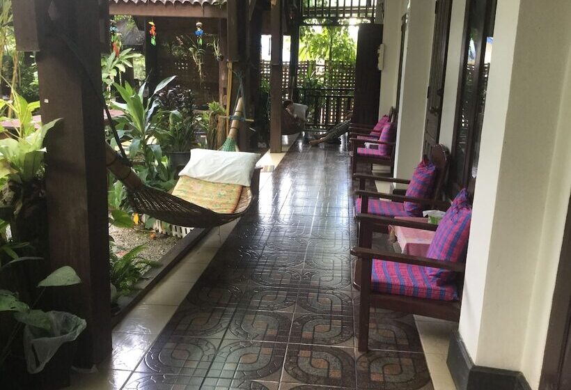 Номер Стандарт Вид на Сад, Champa Lao The Villa