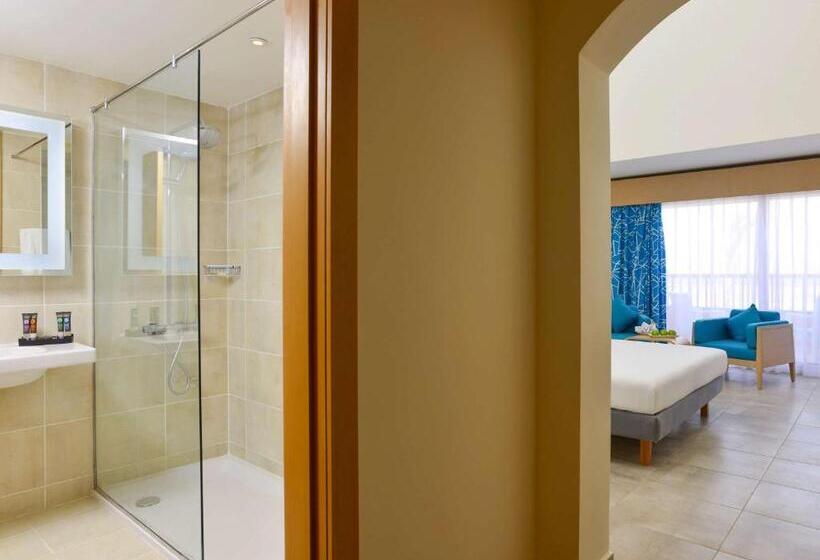 اتاق استاندارد با چشم‌انداز دریا, Novotel Marsa Alam Beach Resort