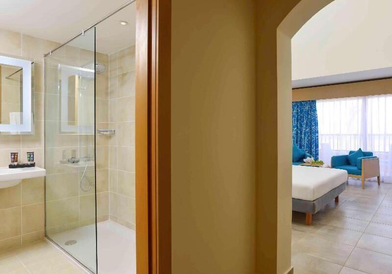 اتاق استاندارد با چشم‌انداز دریا, Novotel Marsa Alam Beach Resort
