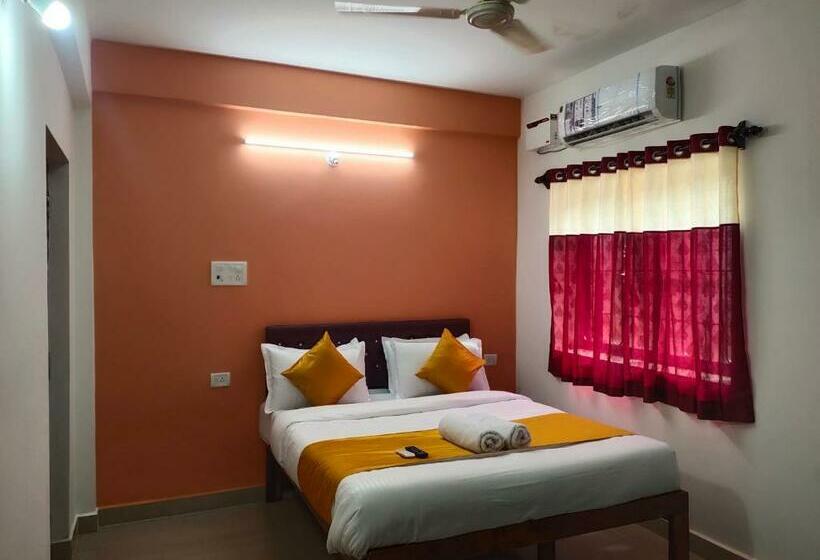 家庭间, Om Baga Residency Inn