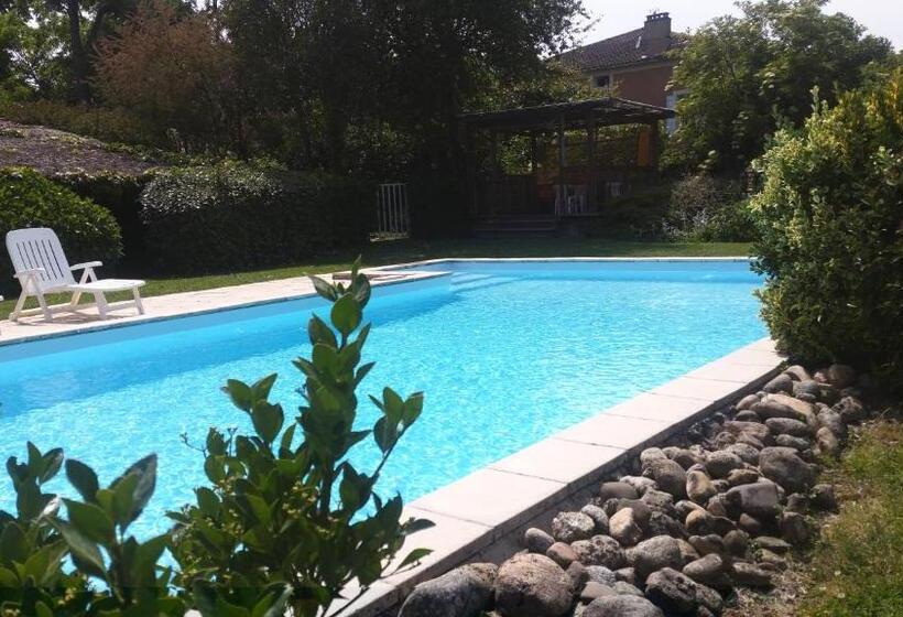 Номер Стандарт, Domaine De Marlas   Chambres D Hôtes