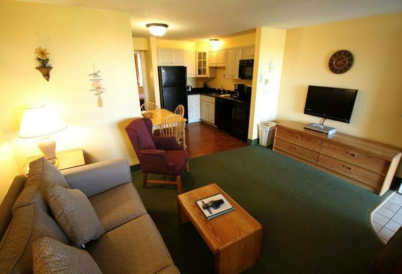 Suite, Misty Harbor Resort