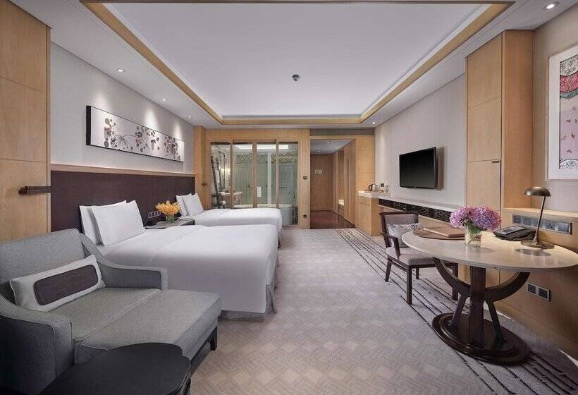 Номер Executive, Hilton Dali Resort & Spa