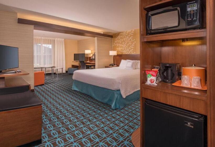 스위트 킹사이즈 침대, Fairfield Inn & Suites By Marriott Easton