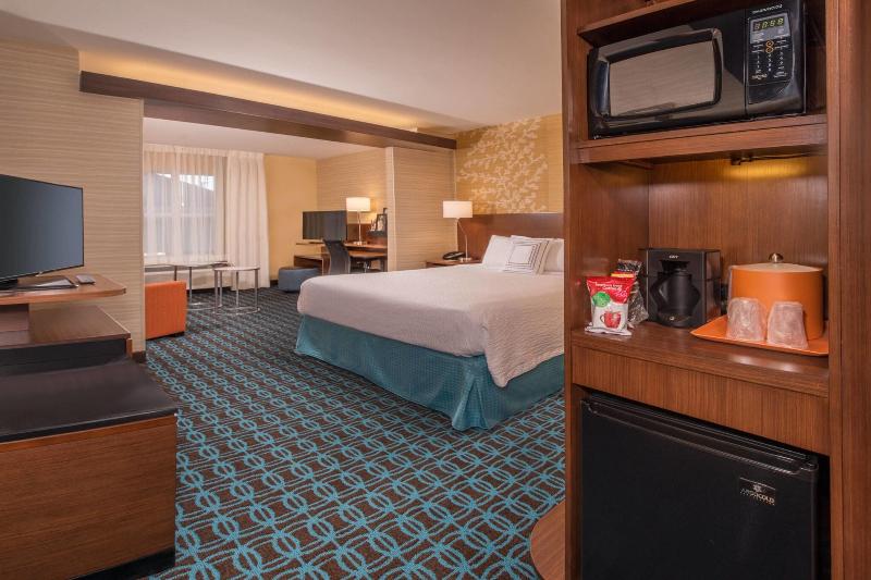 스탠다드 룸 킹사이즈 침대, Fairfield Inn & Suites By Marriott Easton