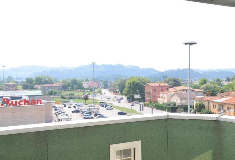 Camera Standard Singola con Balcone, Verdi