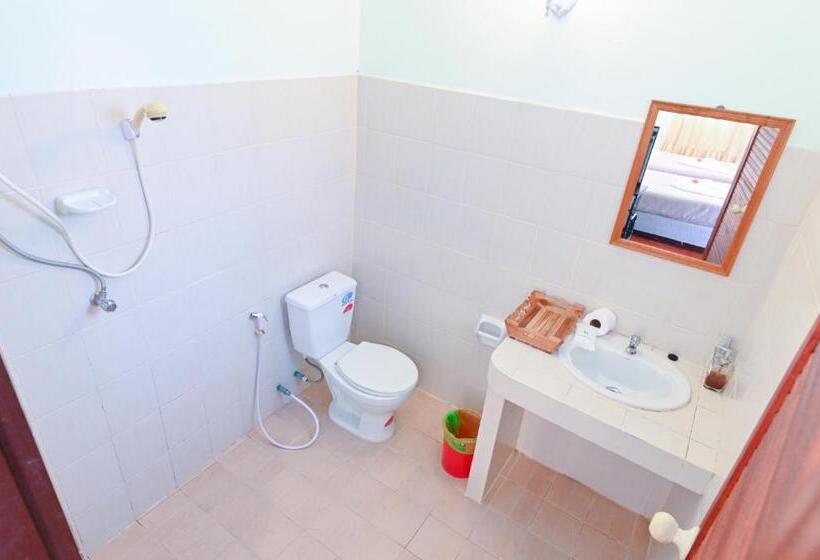 Бунгало Стандарт, Krathom Khaolak Resort
