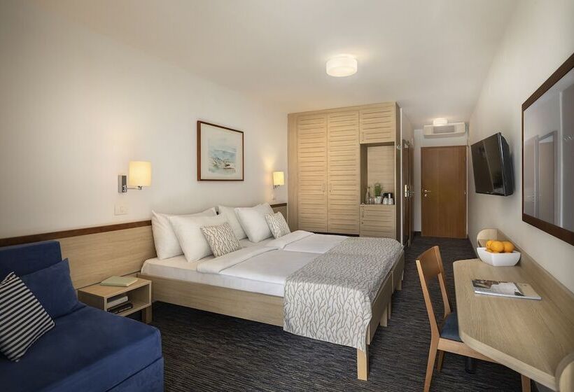 Номер Стандарт Боковой Вид на Море, Valamar Sanfior Hotel & Casa