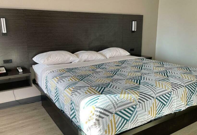 Номер Стандарт Кровать Кинг Адаптированный для Инвалидов, Studio 6 Stockbridge Ga Hwy 138 W