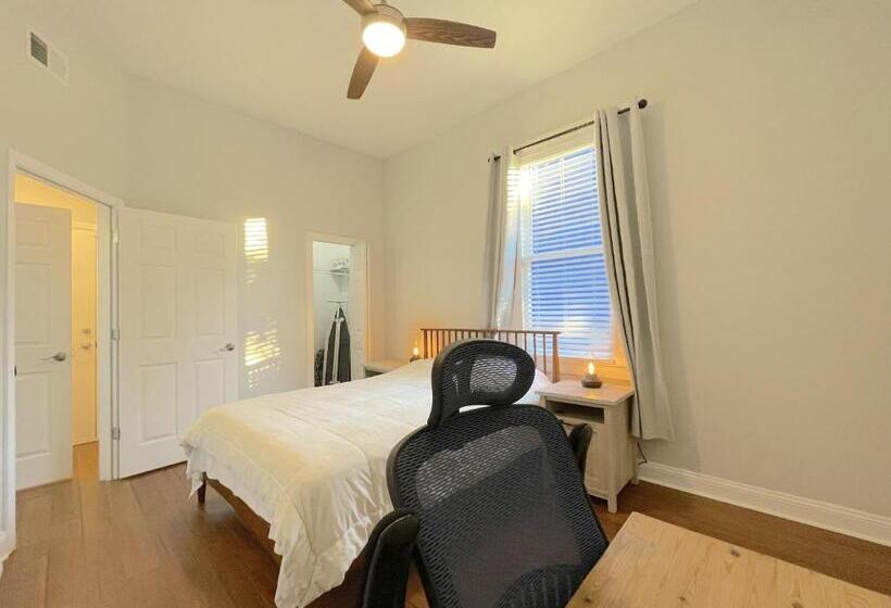 Номер Deluxe, Lovely Guesthouse In The Up And Coming Springfield