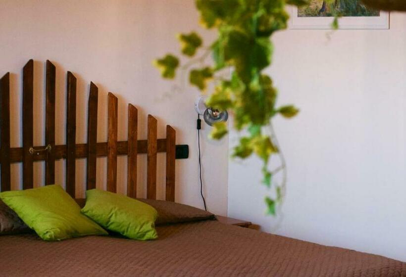 Трехместный Номер Стандарт с Видом, Agriturismo Pian Del Pruno