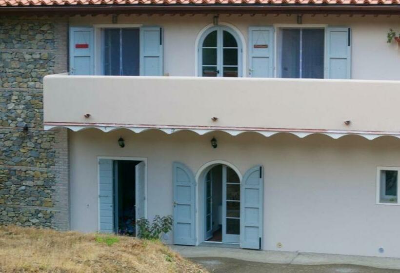 Номер Стандарт с Балконом, Agriturismo Pian Del Pruno