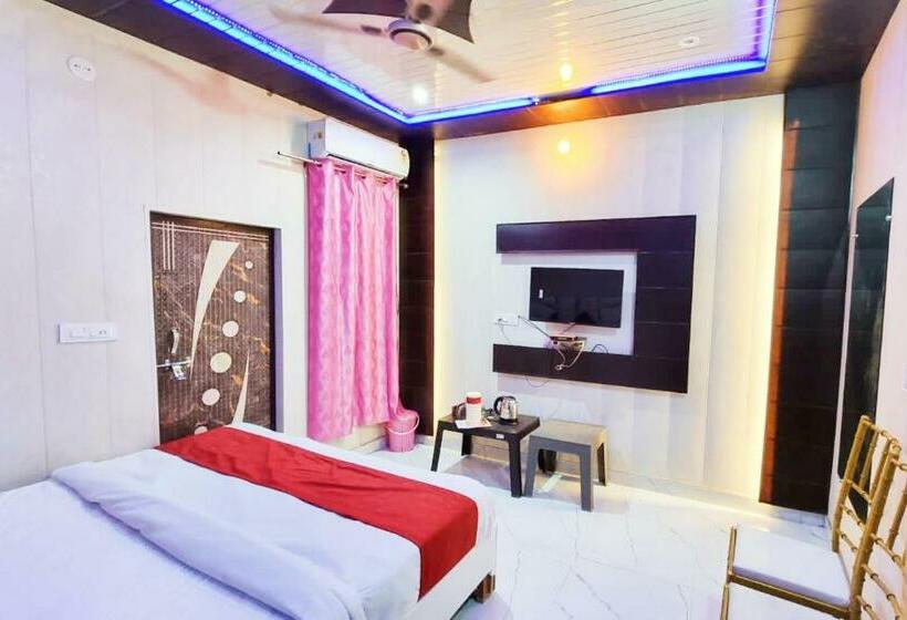 Номер Deluxe, O Krishna Manu Palace