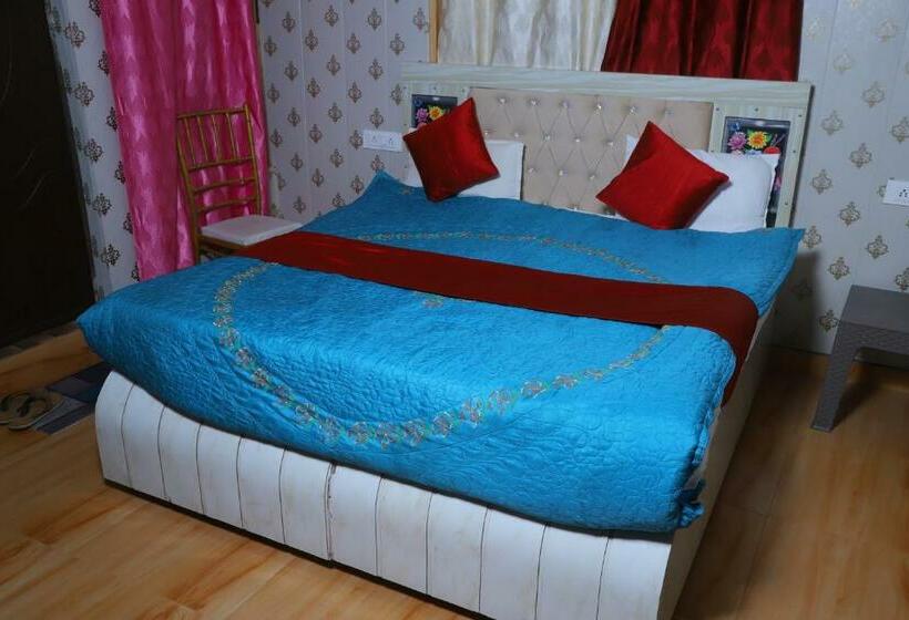 Номер Deluxe, O Krishna Manu Palace