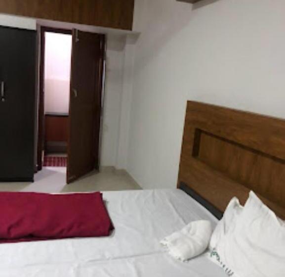 Люкс Повышенной Комфортности, Redbell Suites Residency
