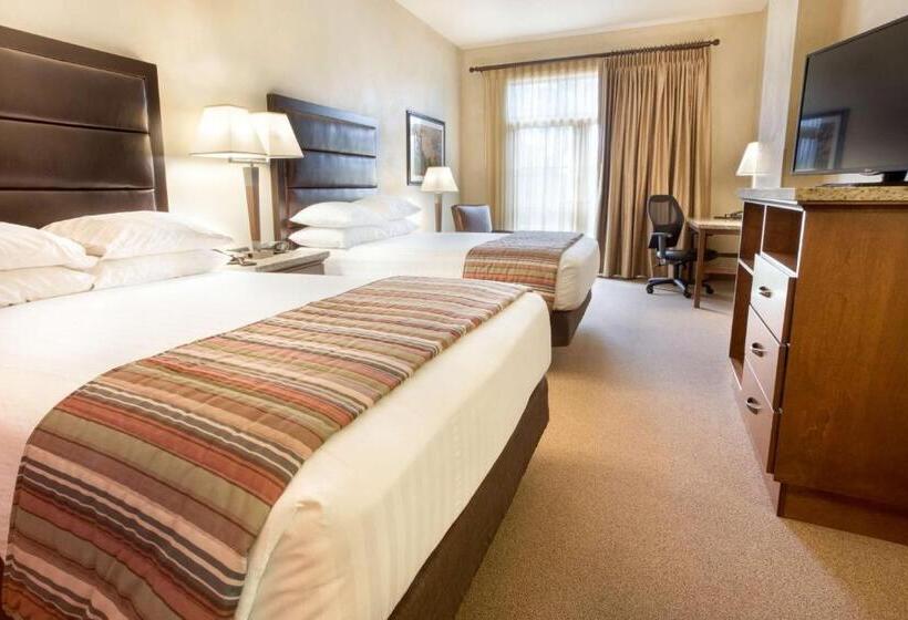 Номер Deluxe с Террасой, Drury Plaza Hotel In Santa Fe