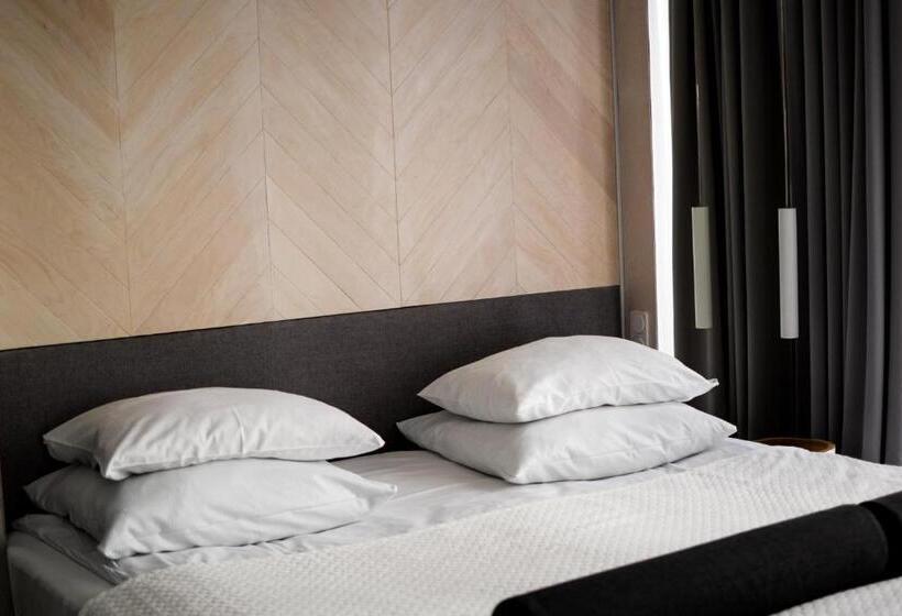 带1个卧室的带阳台的公寓, Bonifacio Spa&sport Resort