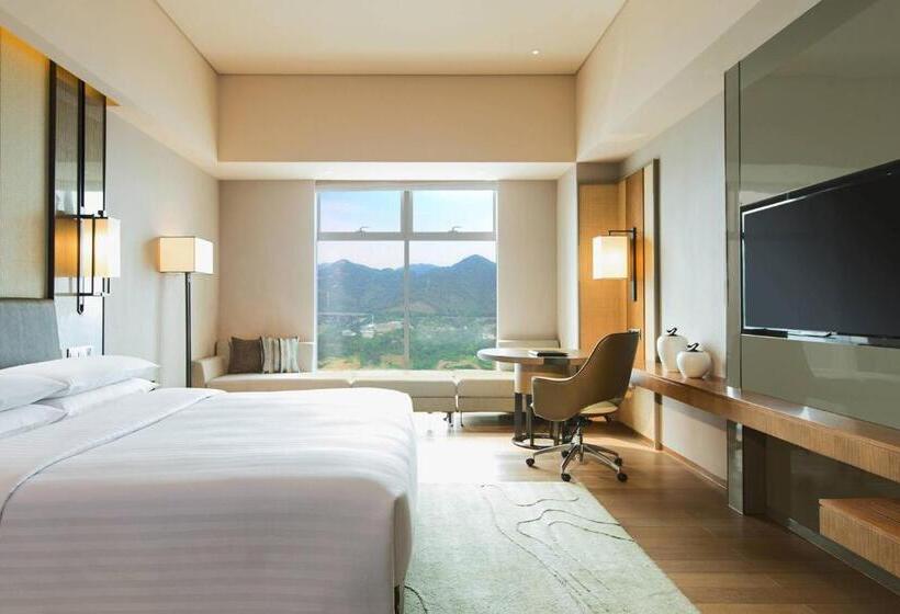 اتاق لوکس با تخت بزرگ, Chongqing Marriott