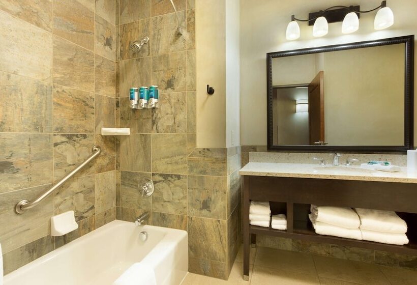 Номер Deluxe, Drury Plaza Hotel In Santa Fe