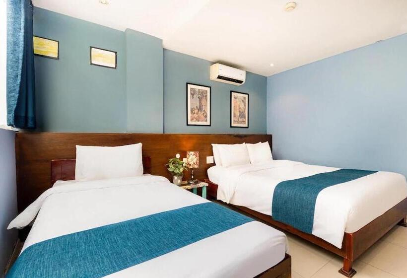 اتاق لوکس سه تخته, Vintage Park View Hotel & Spa   Hoang Phi
