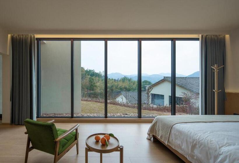 اتاق سوپریور با چشم‌انداز, Mountain And Autumn Homestay