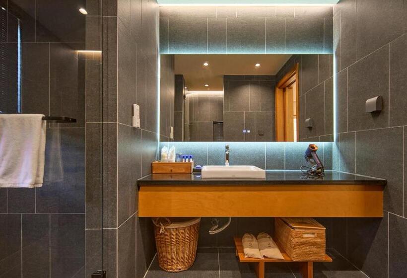 Suite with Terrace, Mountain And Autumn Homestay