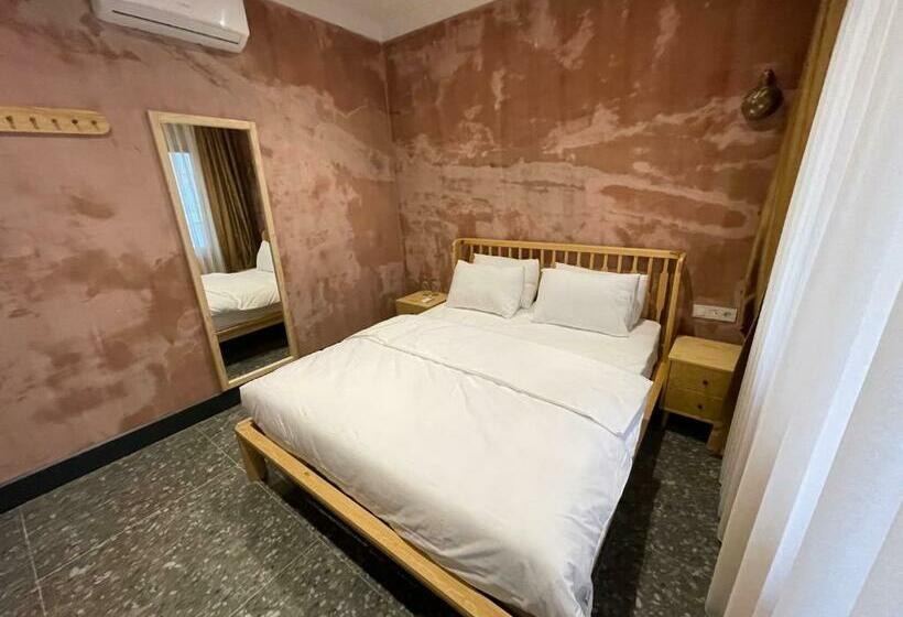 带共用浴室的标准房间, Bkm Mutfak Hostel
