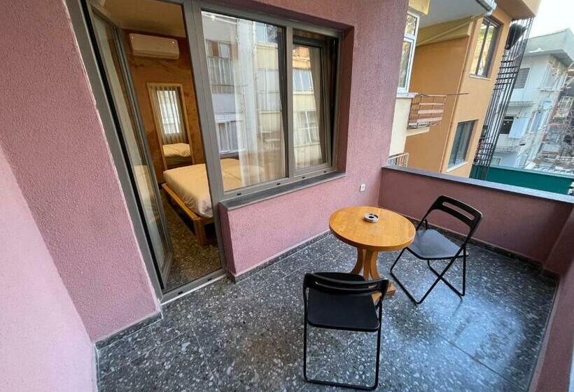 带共用浴室的标准房间, Bkm Mutfak Hostel
