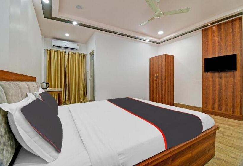 اتاق کلاسیک سه تخته, Collection O 809269 The Grand Megha Resort
