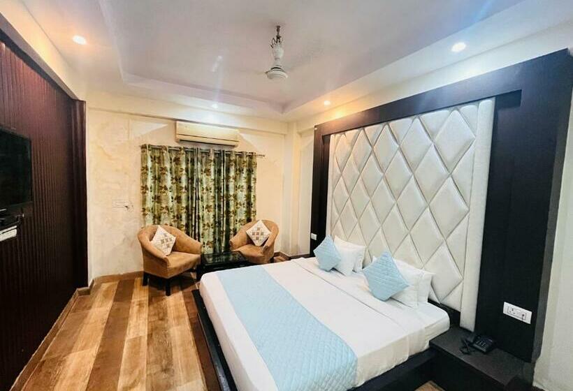 Номер Стандарт, Grand Continental @ Har Ki Pauri Haridwar