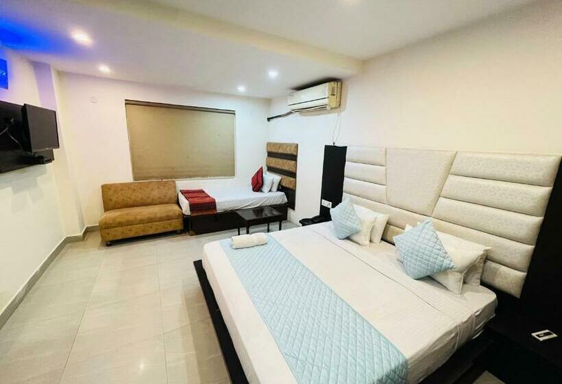 Номер Стандарт, Grand Continental @ Har Ki Pauri Haridwar