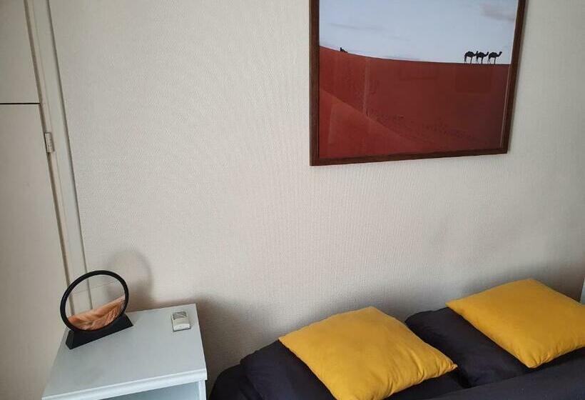 Номер Стандарт, Cocon Cosy Avec Sdb Privée à Tours Centre