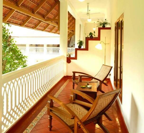 Люкс с Балконом, Marari Beach Bungalow Resort Alleppey