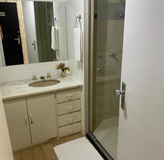Quarto Triplo Comfort, Garvey Park