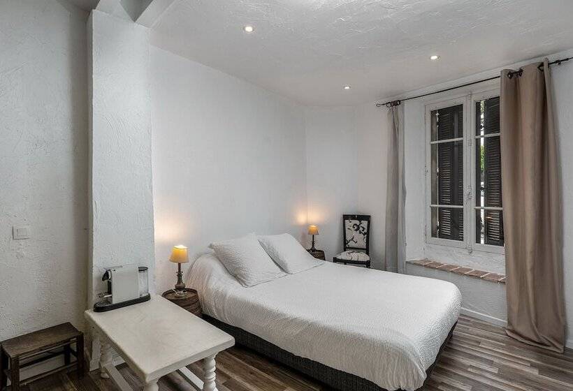 클래식 스위트, Maison Carles Bnb