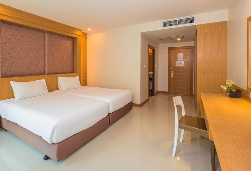 غرفة ديلوكس مزودة بشرفة, Sungthong Kamala Beach Resort