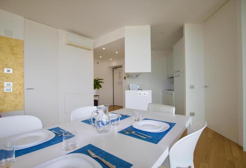 Апартаменты 2 Спальни, Torre Aquileia   Home Immobiliare Jesolo