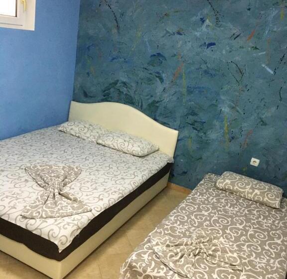 اتاق استاندارد سه نفره, Sobe Krin  Smestaj Canj