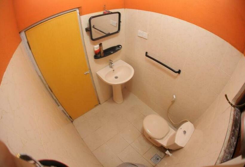 Номер Стандарт Индивидуальный, Airport Tourist Hostel
