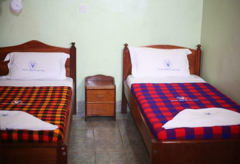 اتاق لوکس سه تخته, Miryams Village Inn Safari Lodge