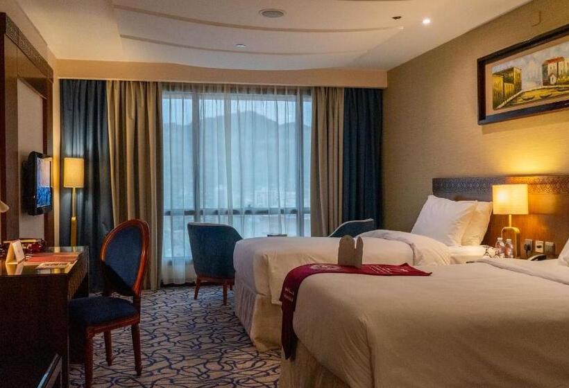 Люкс Real 2 Спальни, Al Safwah Hotel First Tower 1