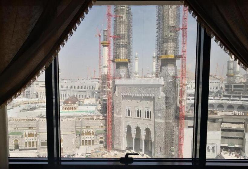 Полулюкс с Видом, Al Safwah Hotel First Tower 1