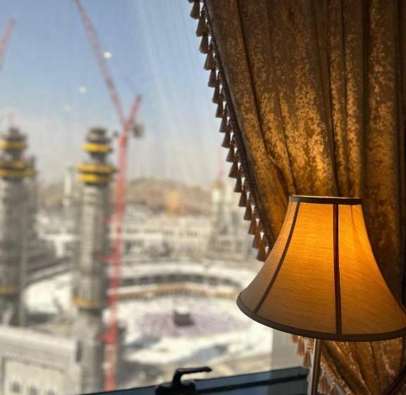 Полулюкс с Видом, Al Safwah Hotel First Tower 1